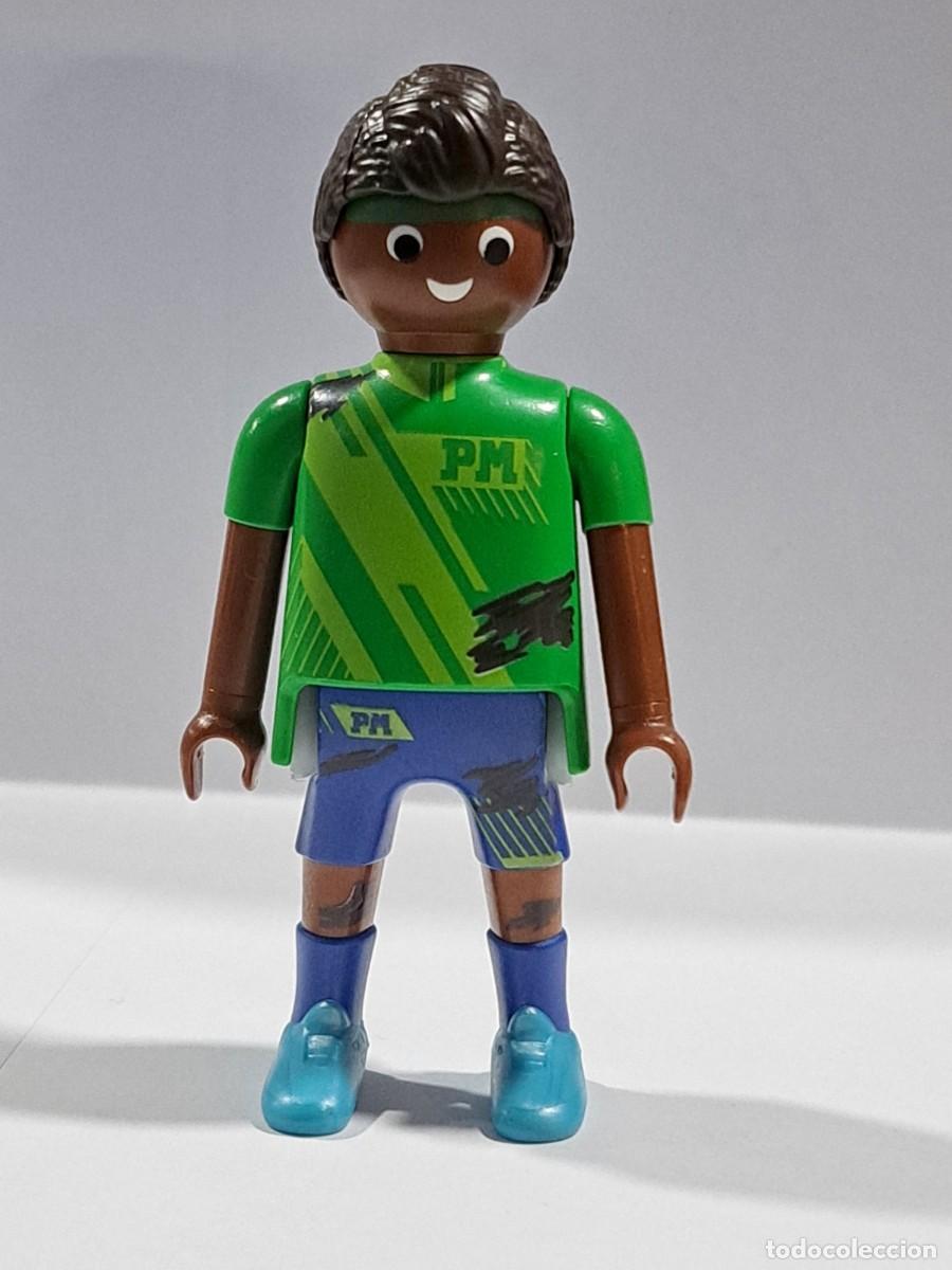 Playmobil: PLAYMOBIL HOMBRE NEGRO CON CAMISETA VERDE - 20/4/23