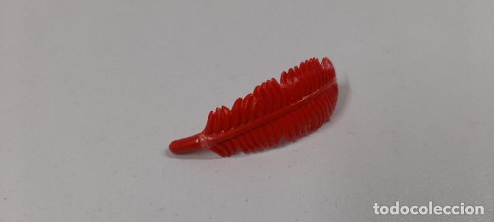 Playmobil: PLUMA PARA GORRO . REALIZADA POR FAMOBIL . ORIGINAL A&Ntilde;OS 70
