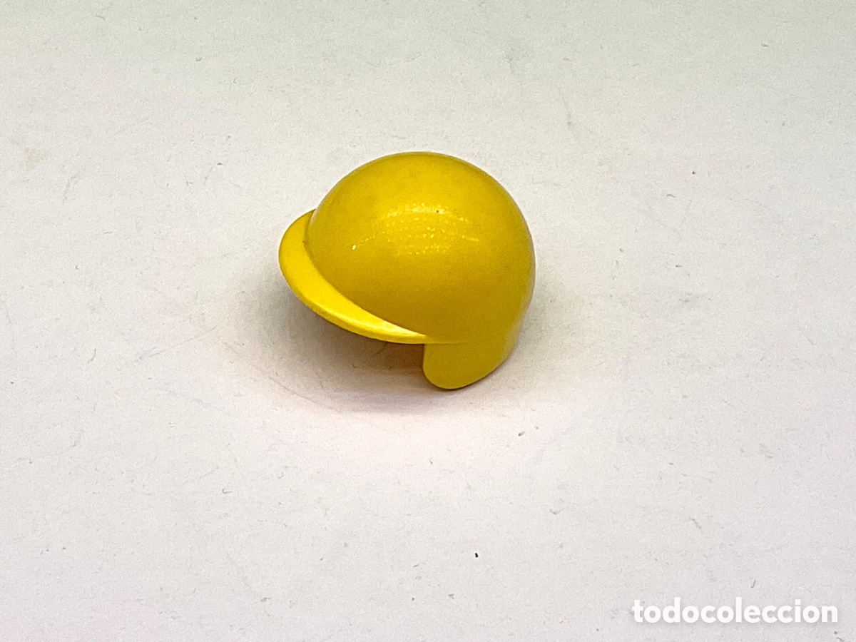 Playmobil: Figura Playmobil. Casco Color Amarillo
