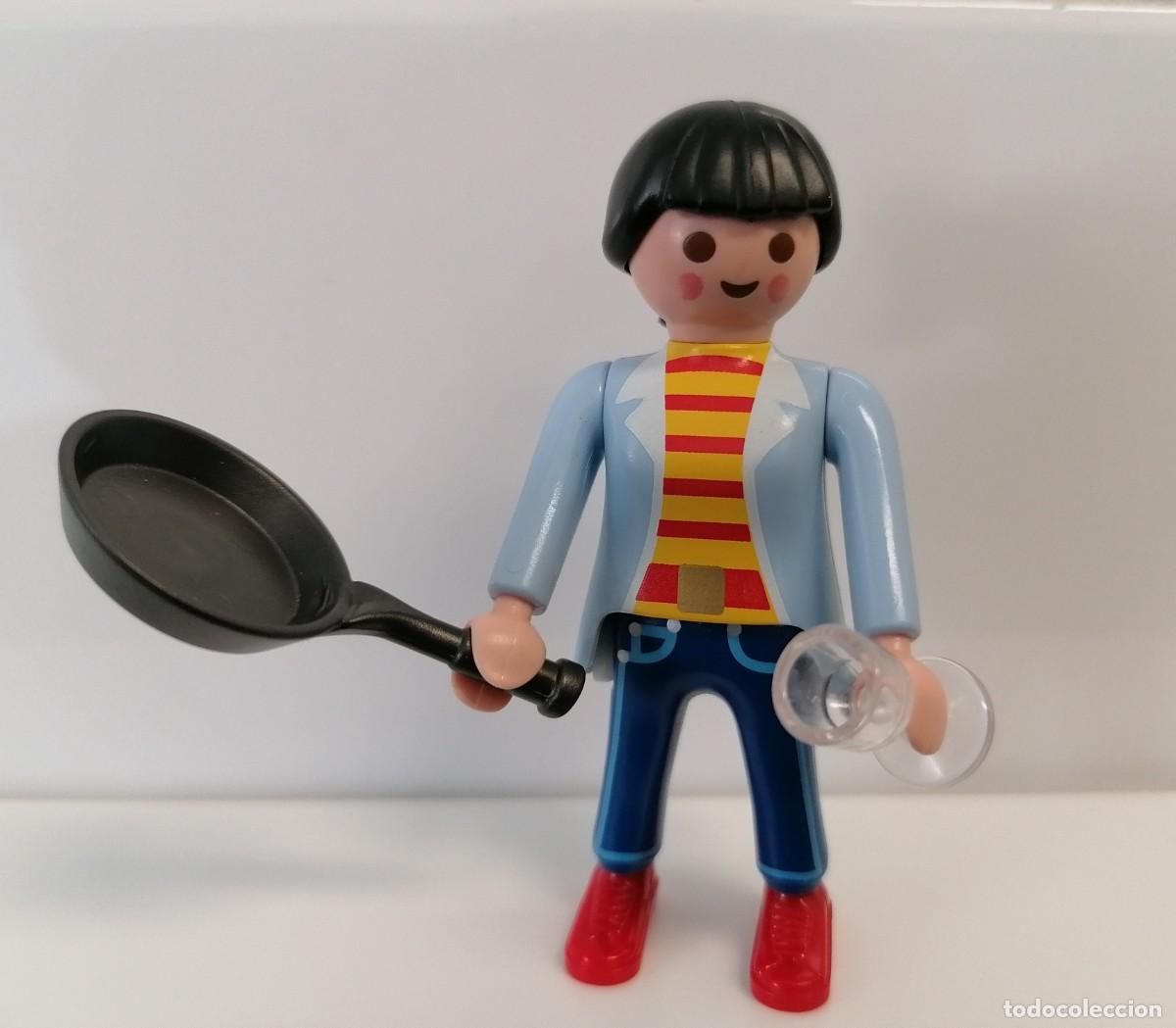 Playmobil: PLAYMOBIL MADRE CON SARTEN Y COPA - Foto 3