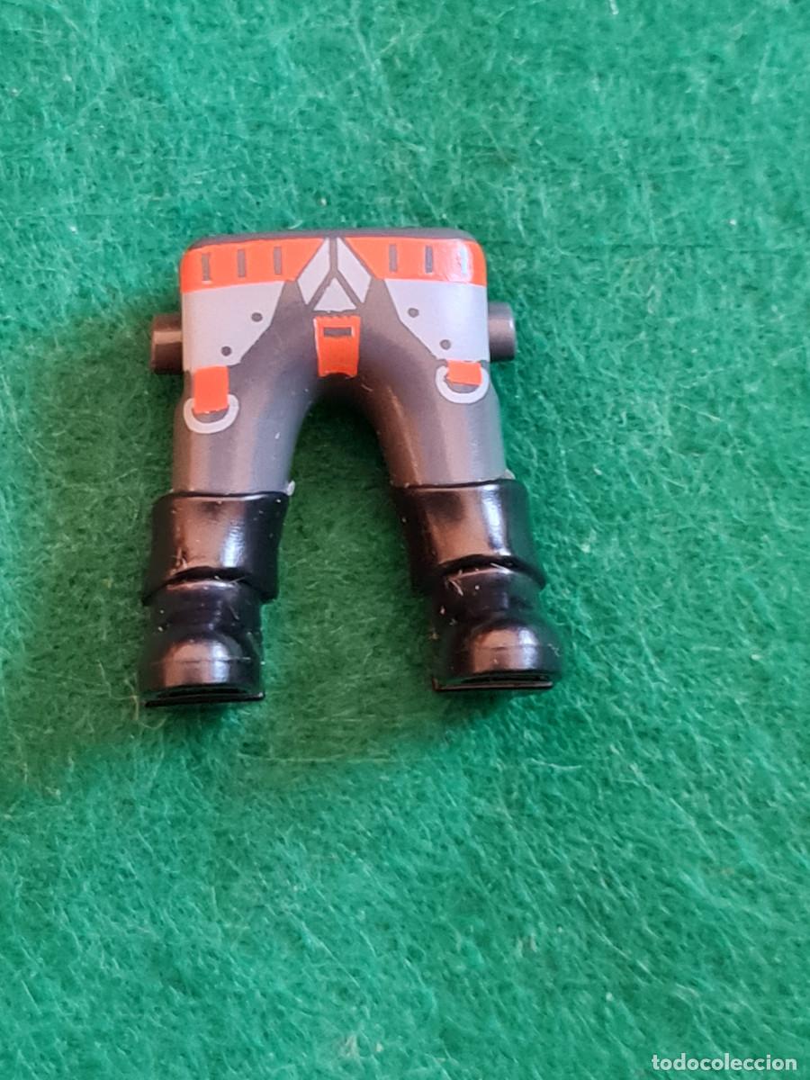 Playmobil: Playmobil piernas gris oscuro adornos botas negras enanos medieval vikingos elfos orcos