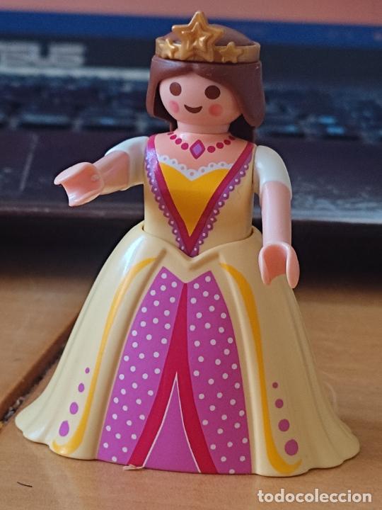 Playmobil: PLAYMOBIL PRINCESA REINA VESTIDO AMPLIO CORONA SERIE HISTORIA FANTASIA BONITA FIGURA
