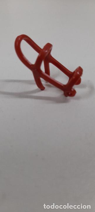 Playmobil: COMPLEMENTO PARA LA CABEZA DEL CABALLO . REALIZADO POR PLAYMOBIL