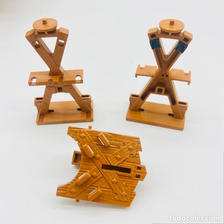 Playmobil: Playmobil lote Armeros modernos caballero tiene pieza trasera el peque&ntilde;o castillo