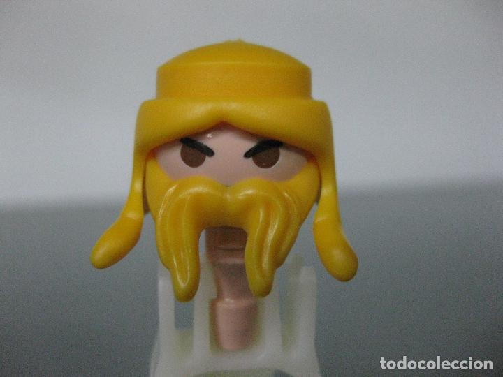 Playmobil: PLAYMOBIL CABEZA RECAMBIO CE&Ntilde;O FRUNCIDO + PELO +BARBA VIKINGO -LAS 3 COSAS- HEA1