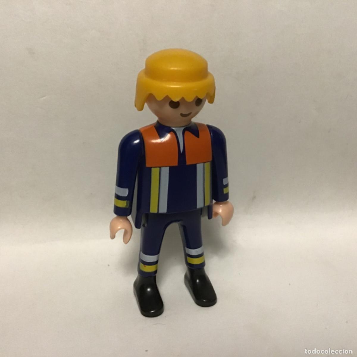 Playmobil: Playmobil Mu&ntilde;eco bombero. B10 - Foto 1