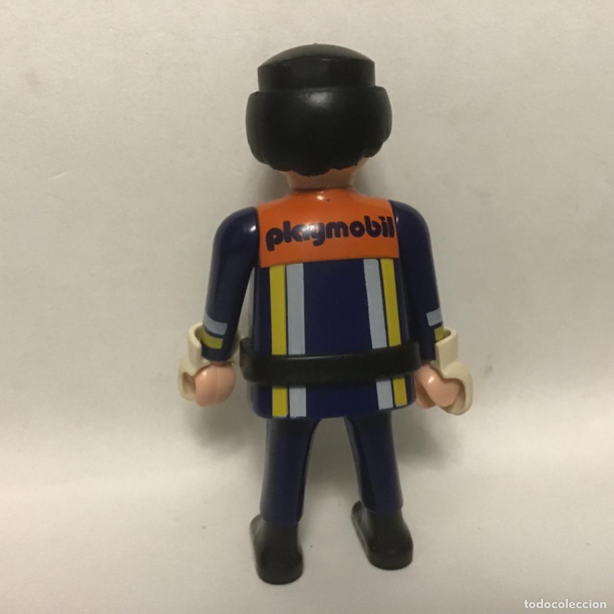 Playmobil: Playmobil Mu&ntilde;eco bombero. B13 - Foto 2