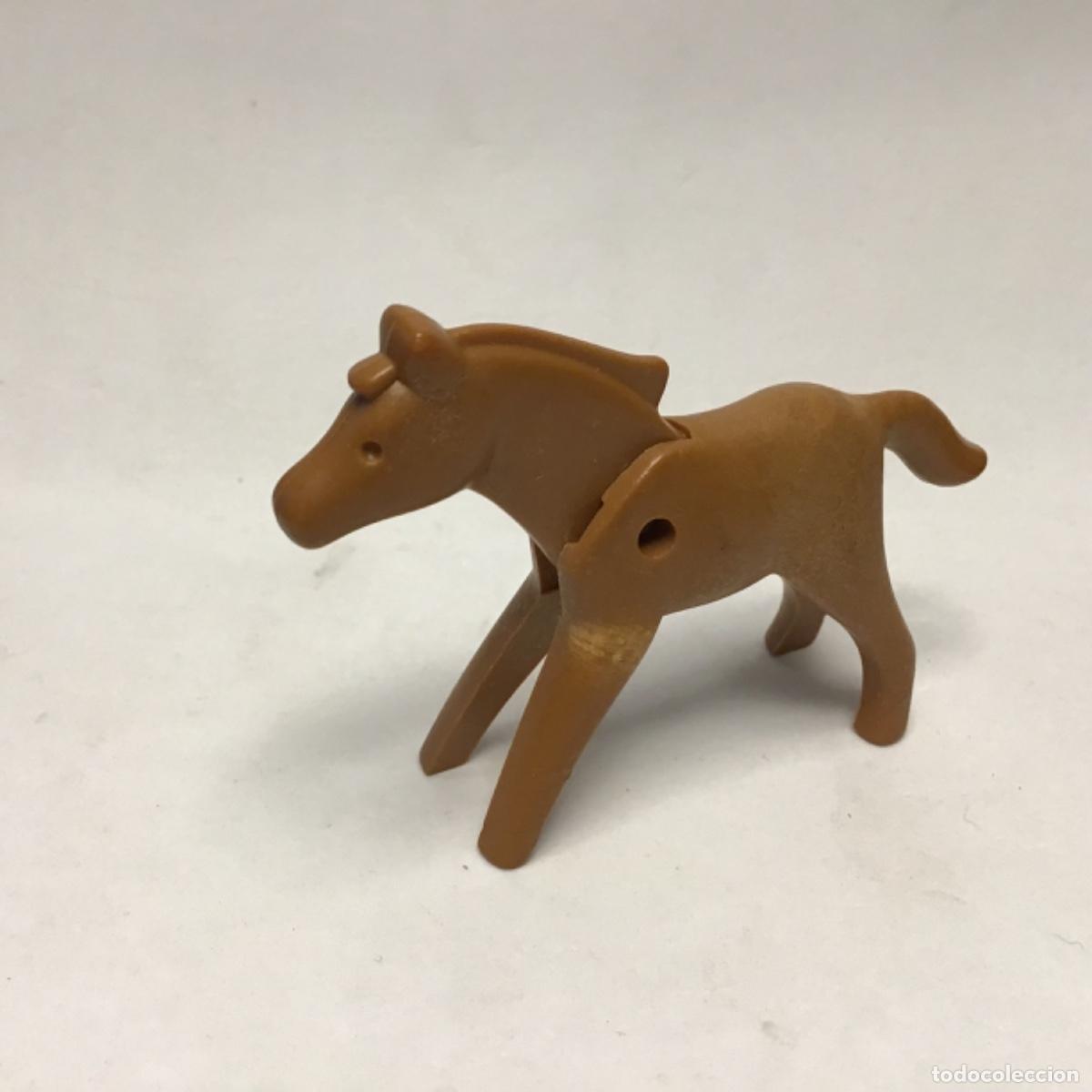 Playmobil: PLAYMOBIL Potro beige cria caballo 1a. generaci&oacute;n.