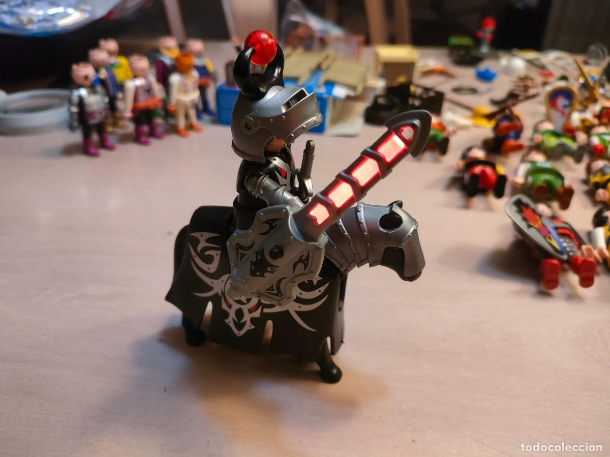 Playmobil: Caballero del drag&oacute;n con lanza led