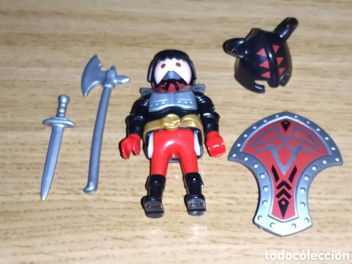 Playmobil: PLAYMOBIL 2005 SPECIAL ref 4633 Guerrero drag&oacute;n Casco negro cuernos, Hacha, Escudo caballero rf 5909