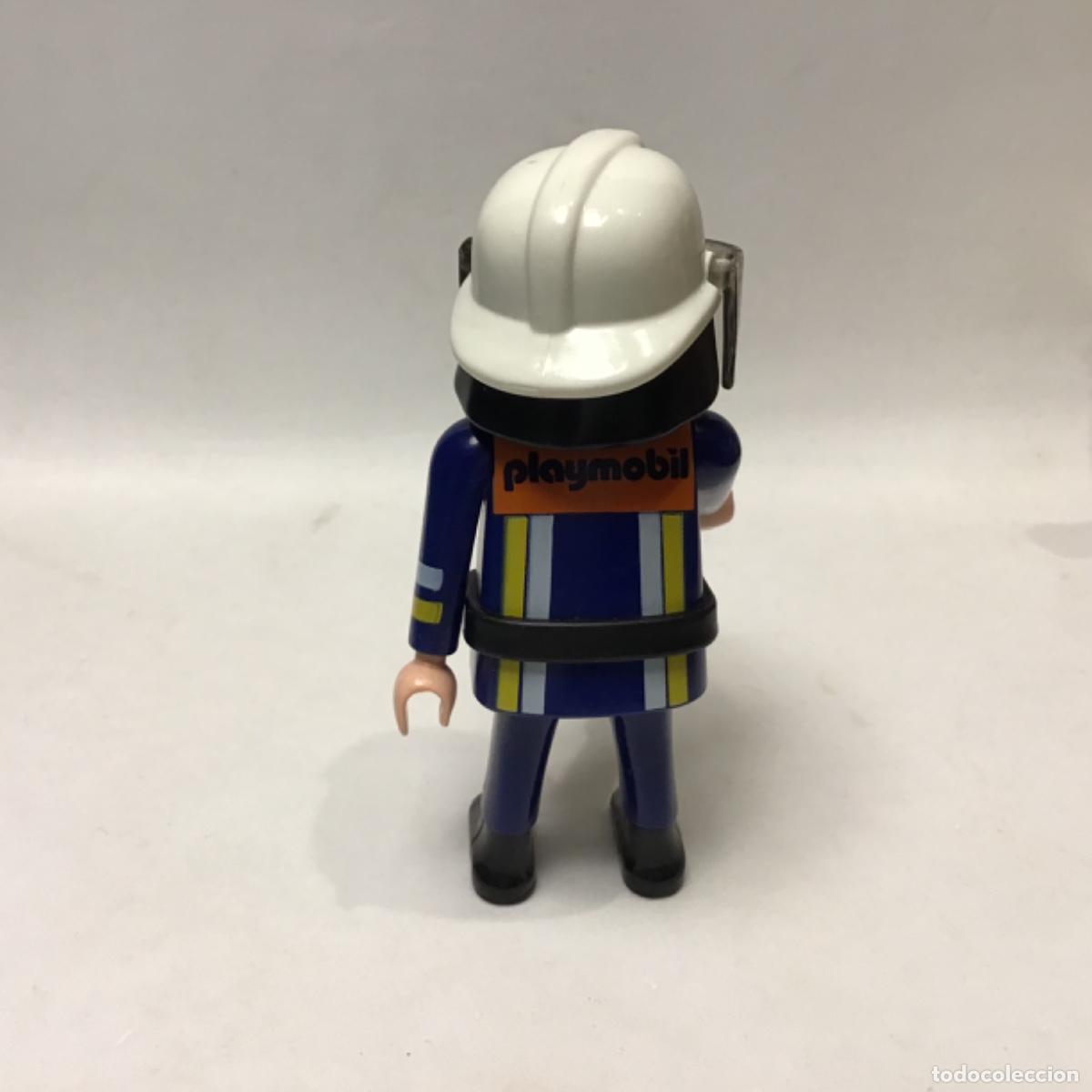 Playmobil: Playmobil Bombero con linterna. N2 - Foto 2