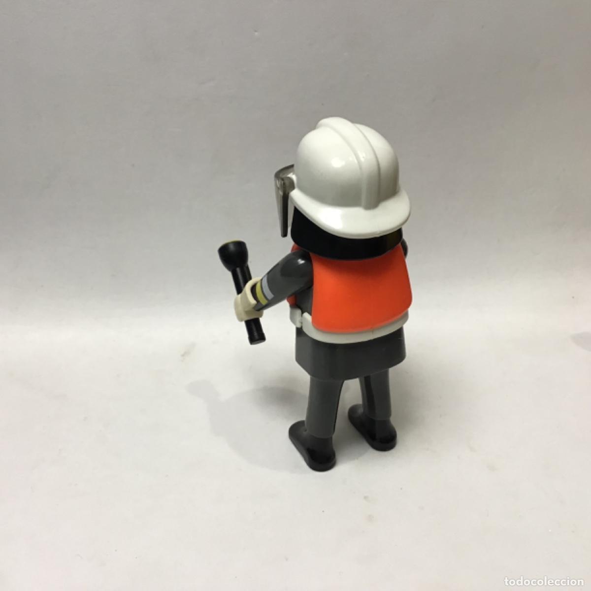 Playmobil: Playmobil Bombero con linterna. N4 - Foto 2