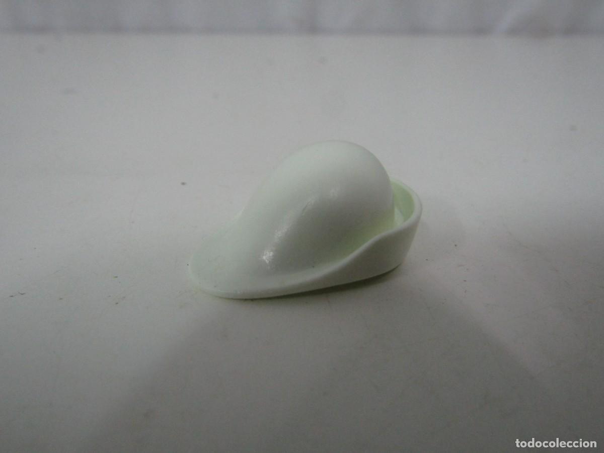 Playmobil: DIFICIL GORRO BLANCO ALDEANO MEDIEVAL SERIE COLOR PLAYMOBIL 3612 3707
