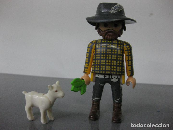 Playmobil: playmobil campesino pastor con ovejita dando comida mix2
