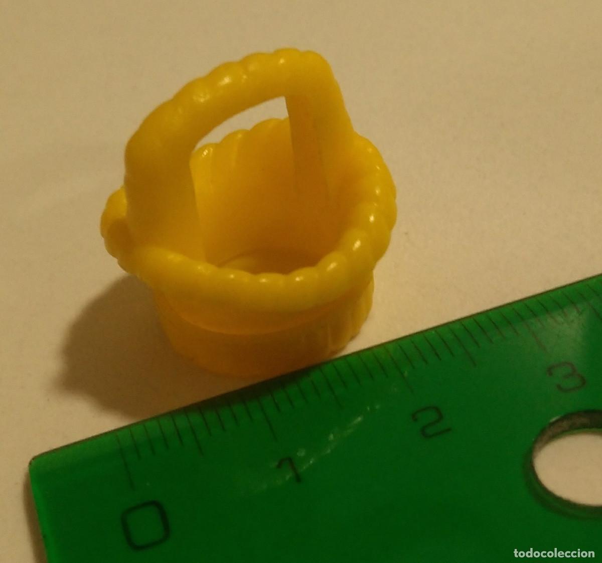 Playmobil: Playmobil canasta cesto amarillo se&ntilde;lora canasto famobil accesorios primera &eacute;poca