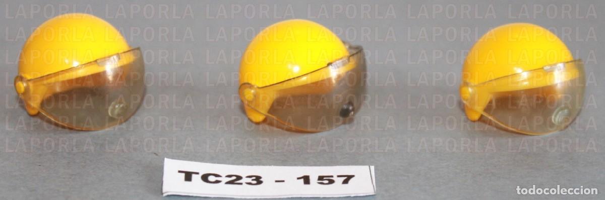 Playmobil: PLAYMOBIL 3 CASCOS CL&Aacute;SICOS CON VISOR - MOTO PILOTO 1&ordf; &Eacute;POCA 3231 (23-157)