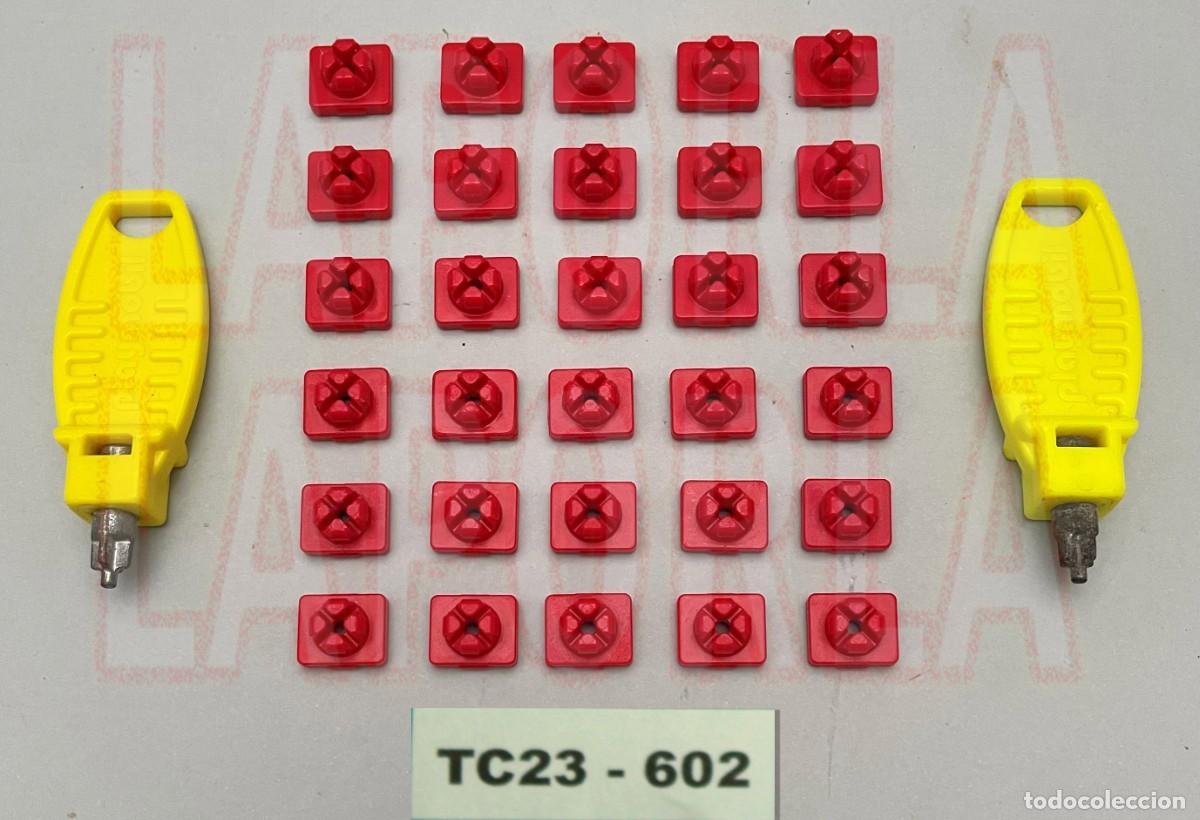 Playmobil: PLAYMOBIL SYSTEM X 30 FICHAS ROJAS CON 2 LLAVES FIJACI&Oacute;N - EDIFICIOS VEH&Iacute;CULOS (23-602)