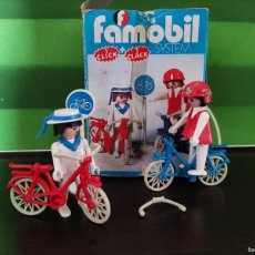 Playmobil: FAMOBIL 3573 CICLISTAS BICICLETAS (VER FOTOS PARA VER EL ESTADO DE LA CAJA)