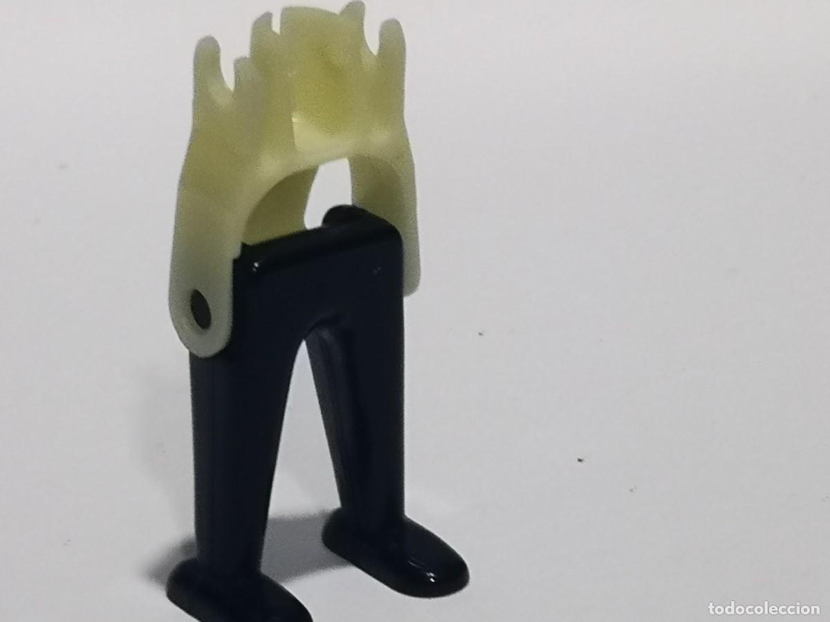 Playmobil: Playmobil piernas negras zapatos negro primera generaci&oacute;n geobra ABR87
