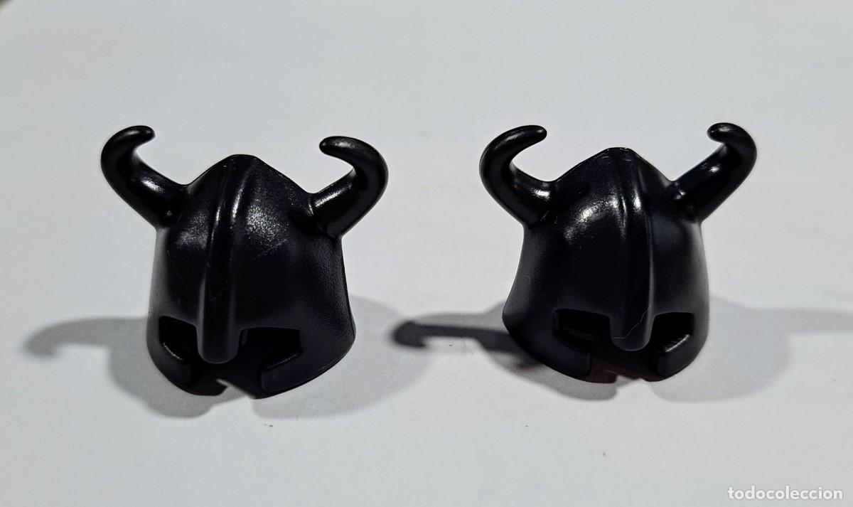 Playmobil: PLAYMOBIL 2X CASCO NEGRO CUERNOS - 2/10/20