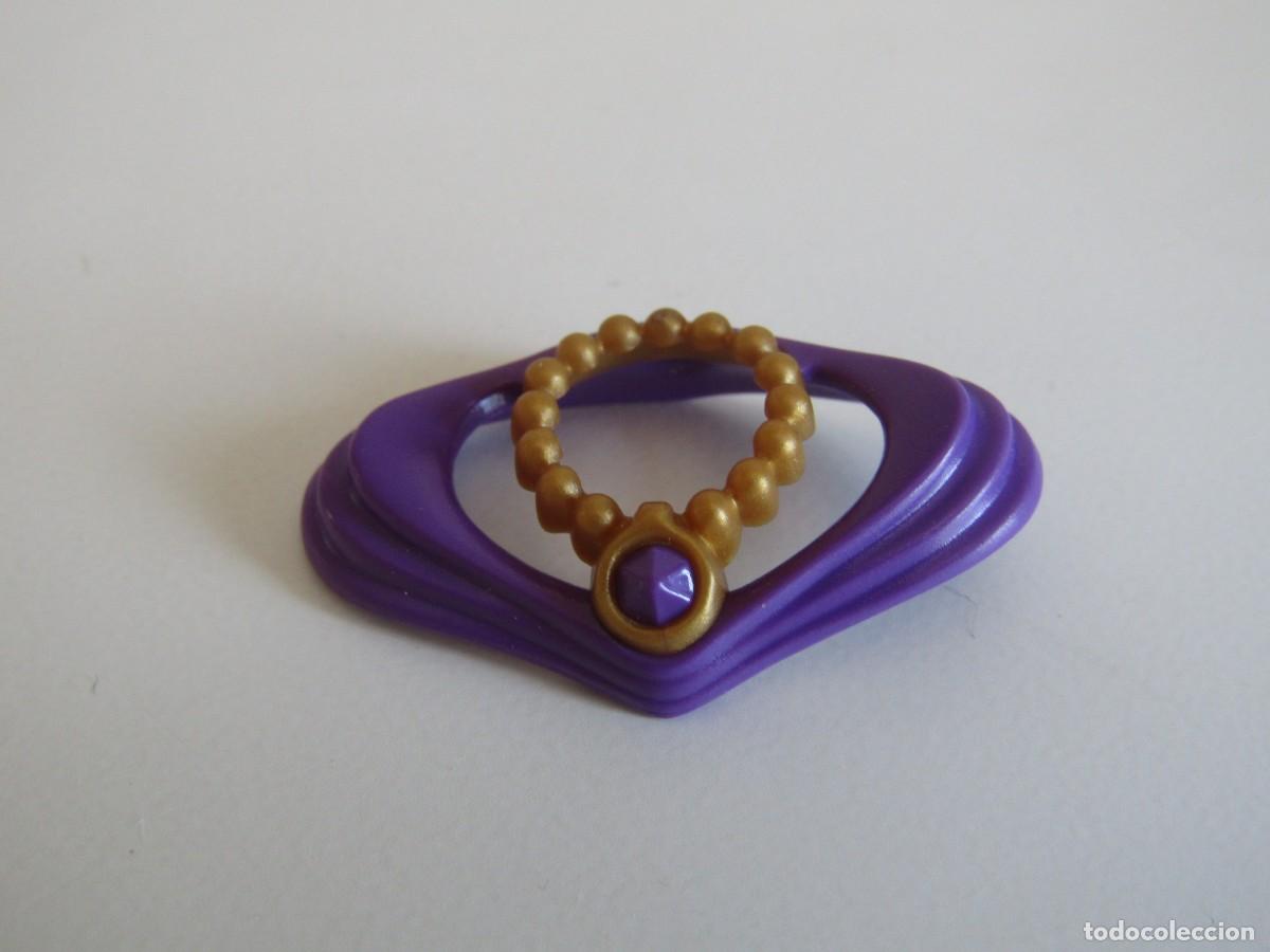 Playmobil: HOMBRERAS LILA CON COLLAR DORADO DAMAS MEDIEVALES CORTE PALACIO PLAYMOBIL