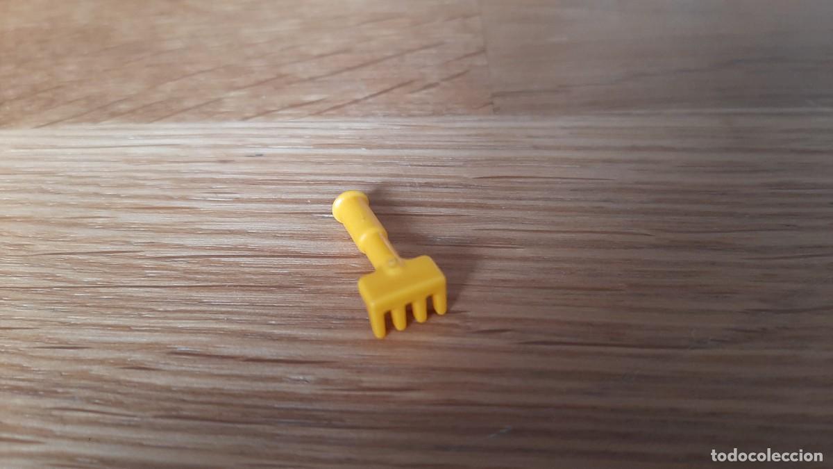 Playmobil: Playmobil -- Rastrillo -- Playa -- Amarillo - Foto 2