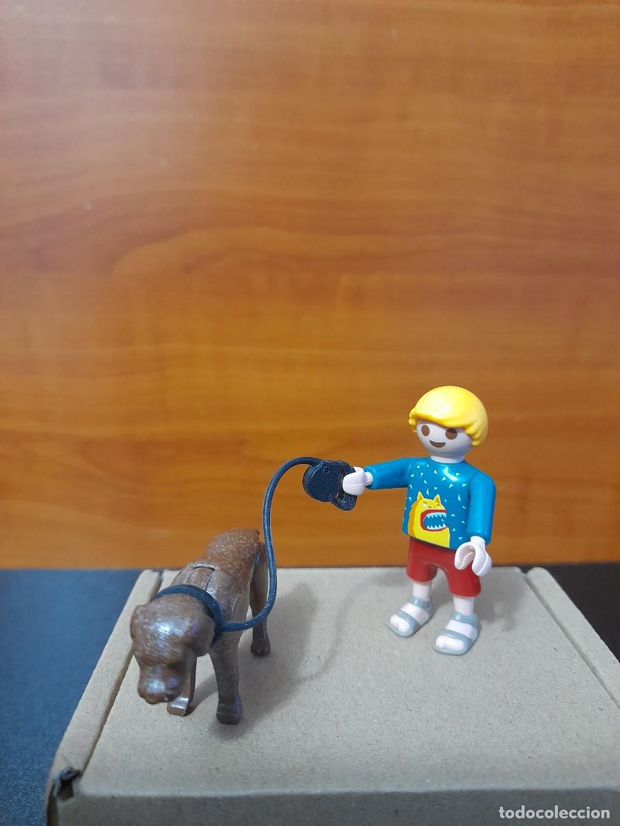 Playmobil: Playmobil ni&ntilde;o paseando al perro - Foto 1