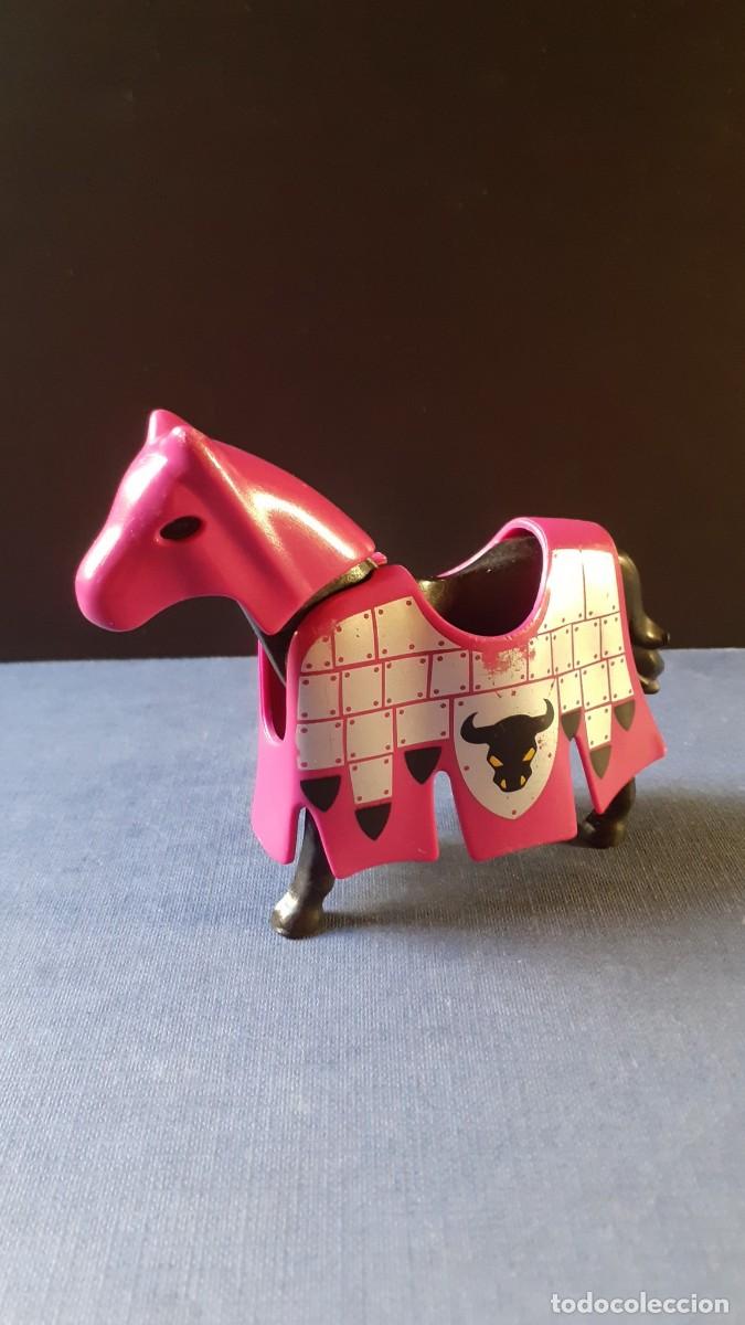 Playmobil: Caballo de Batalla Medieval con Faldon y Casco (Playmobil)