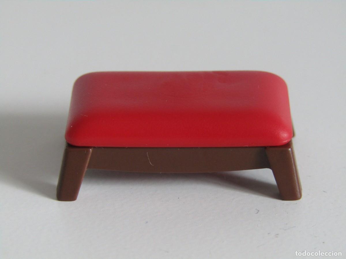 Playmobil: DIFICIL REPOSAPIES SOFA PEQUE&Ntilde;O ROJO MANSION VICTORIANA PLAYMOBIL