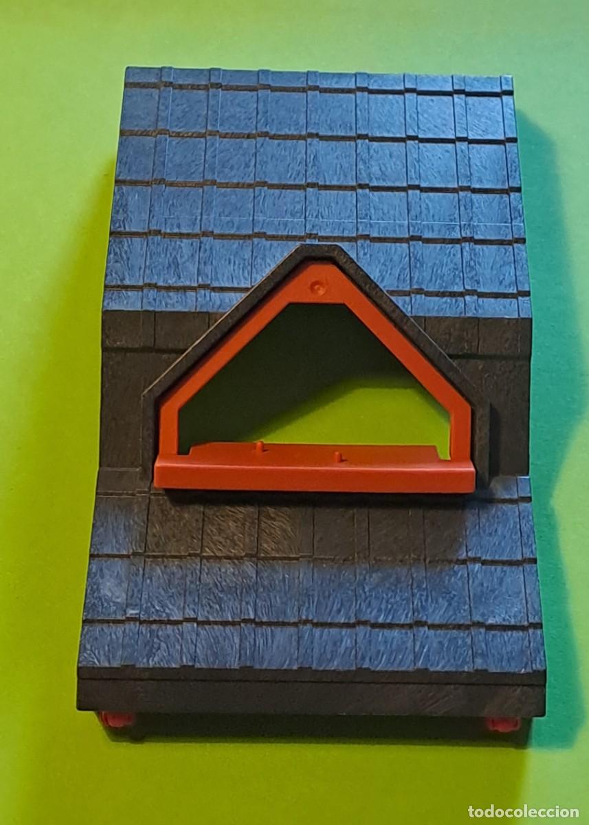 Playmobil: 3072 GRANJA PLAYMOBIL - PIEZA TEJADO CON VENTANA TRIANGULAR - Foto 1