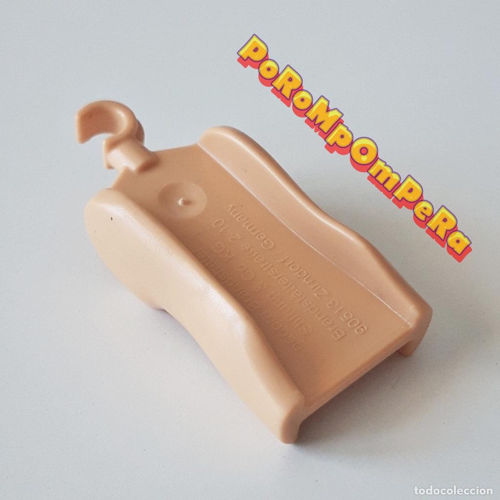 Playmobil: PLAYMOBIL PERCHA MANIQU&Iacute; BEIGE PARA COLGAR FALDA O VESTIDO CHICA MUJER VESTUARIO PERCHERO T1