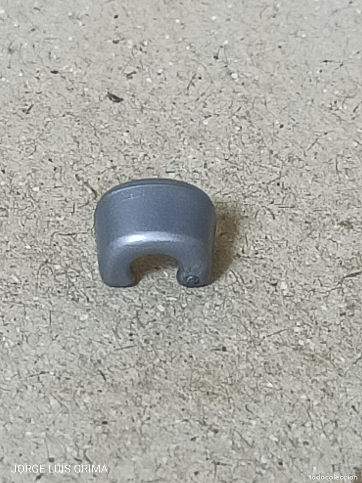 Playmobil: PLAYMOBIL PU&Ntilde;O GRIS (POR CATALOGAR)