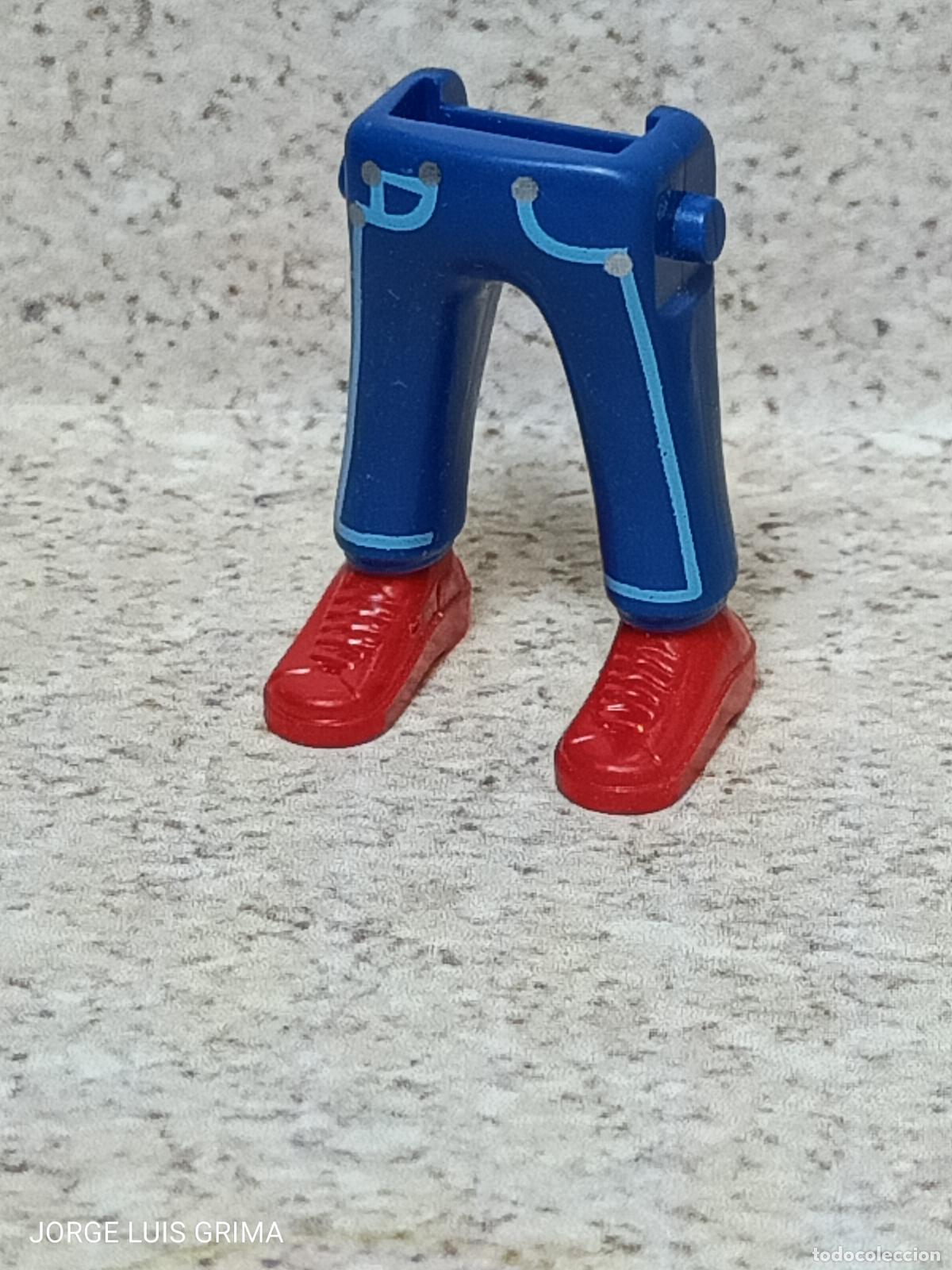 Playmobil: PLAYMOBIL PIERNAS AZULES ZAPATOS ROJOS