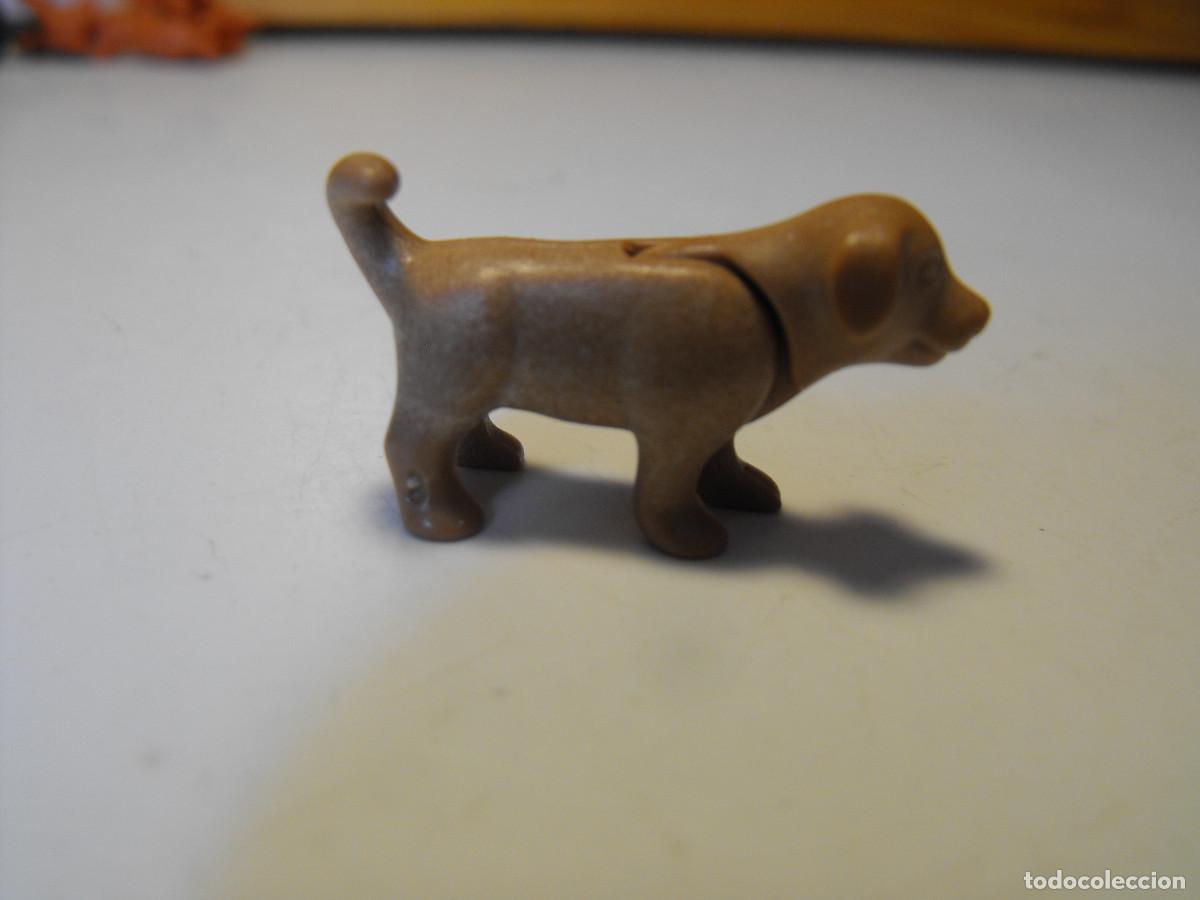 PLAYMOBIL. Cachorro de perro.