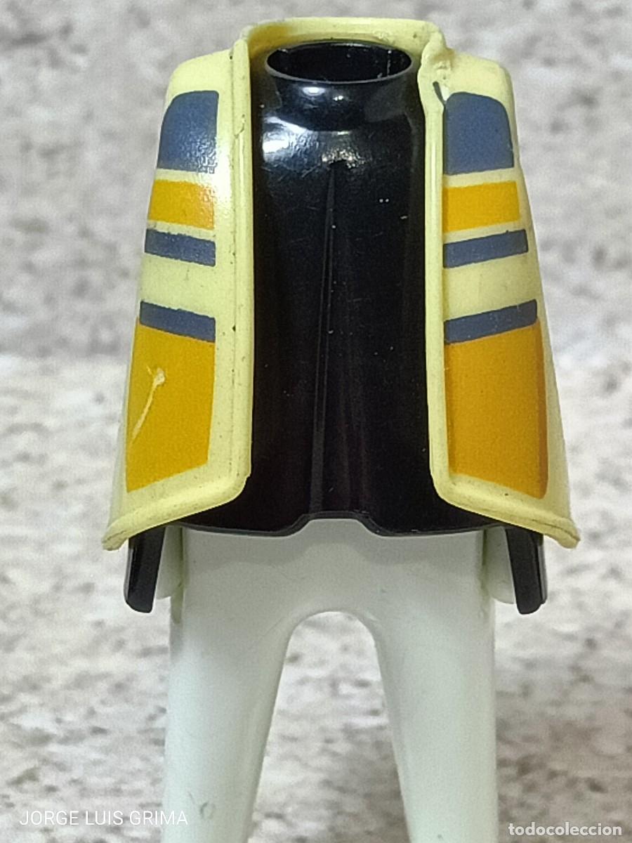 Playmobil: PLAYMOBIL CHALECO A RAYAS (POR DETERMINAR) - Foto 1