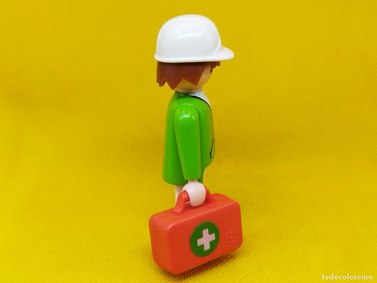 Playmobil: Playmobil Enfermero con casco blanco - Foto 2