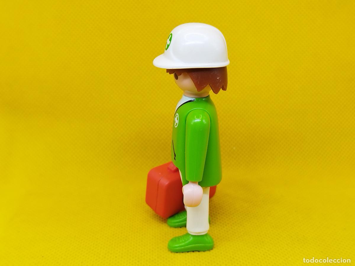 Playmobil: Playmobil Enfermero con casco blanco - Foto 3