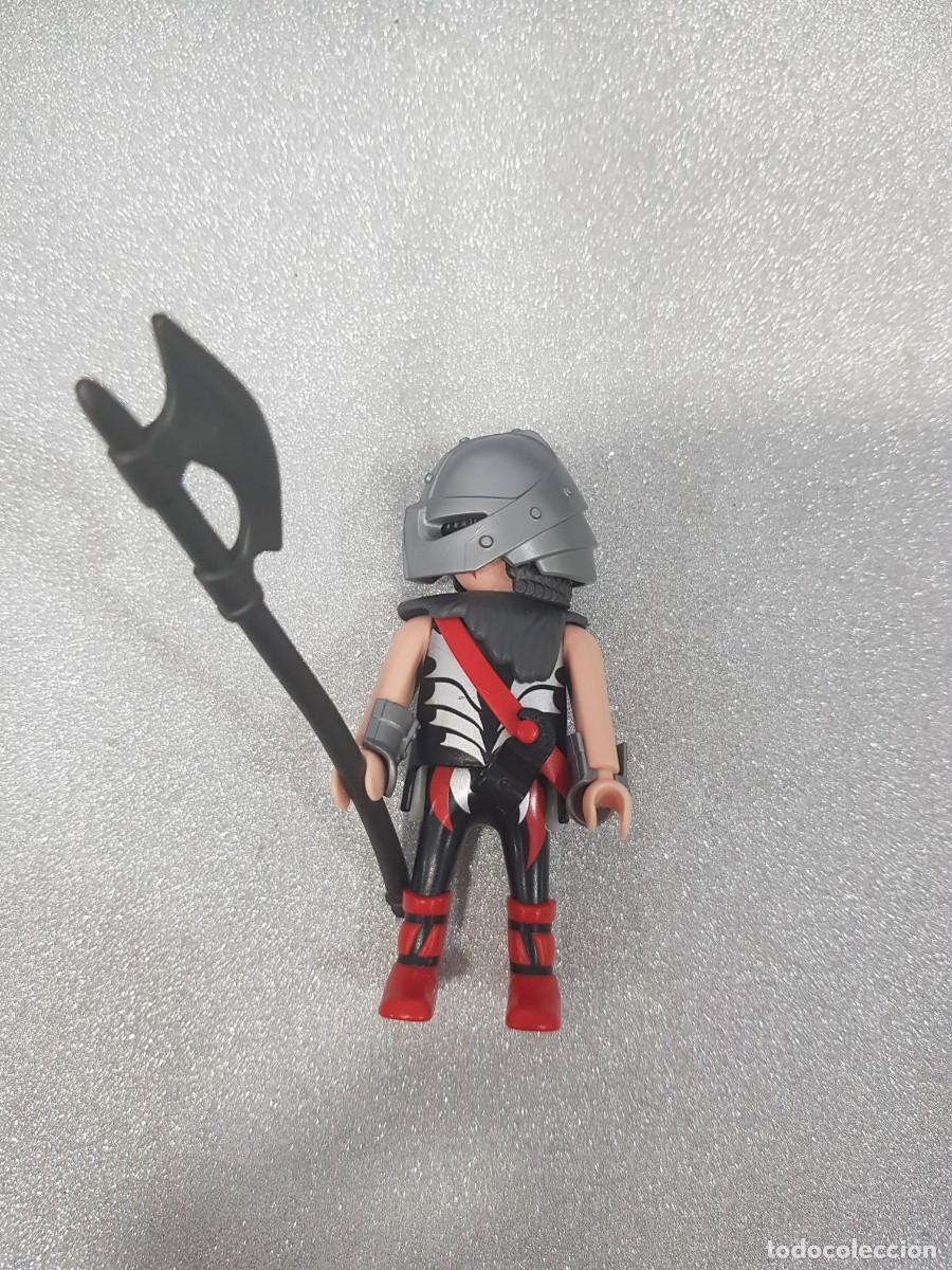 Playmobil: FIGURA PLAYMOBIL MEDIEVAL CON ARMA - Foto 1