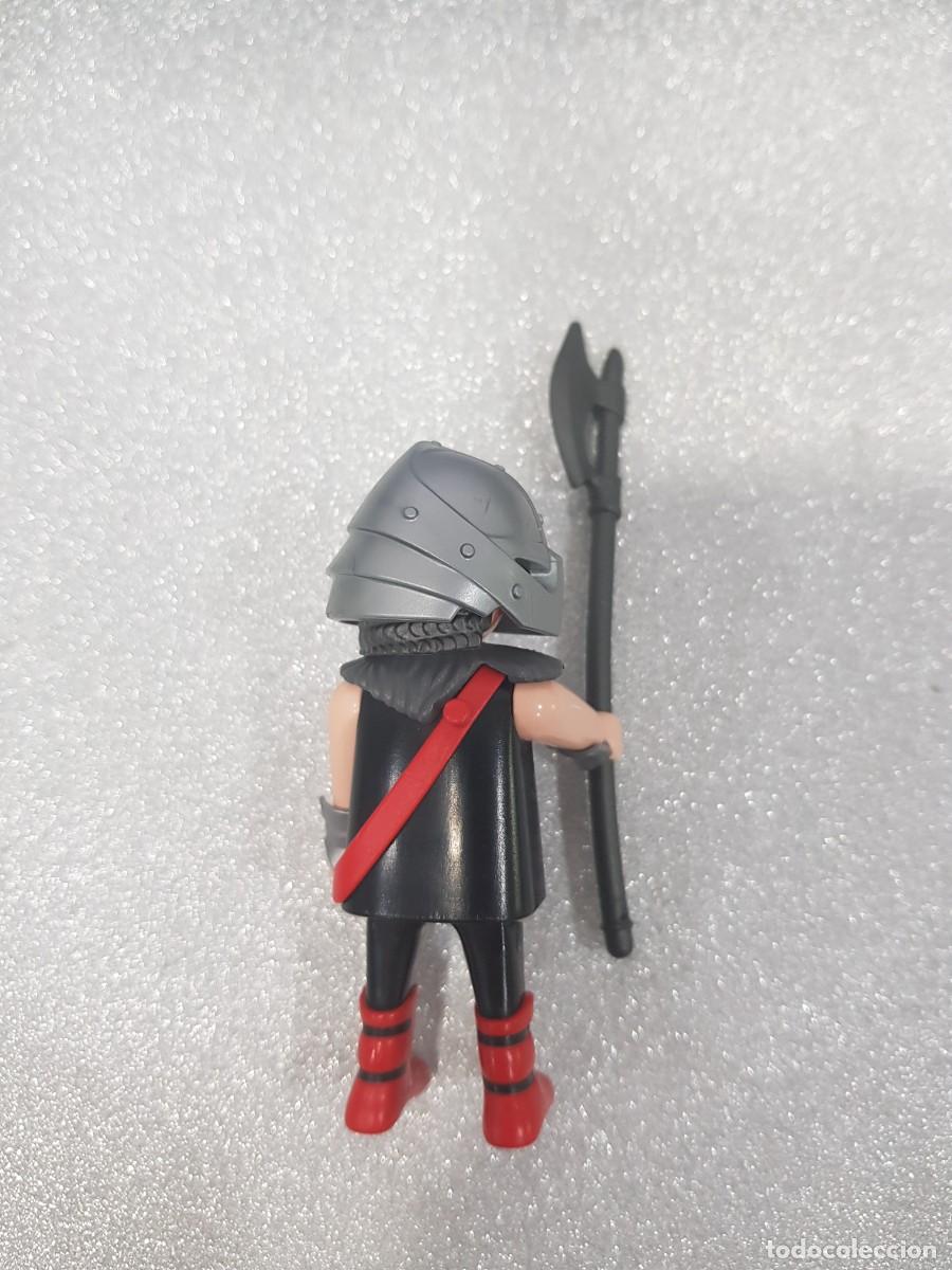 Playmobil: FIGURA PLAYMOBIL MEDIEVAL CON ARMA - Foto 2
