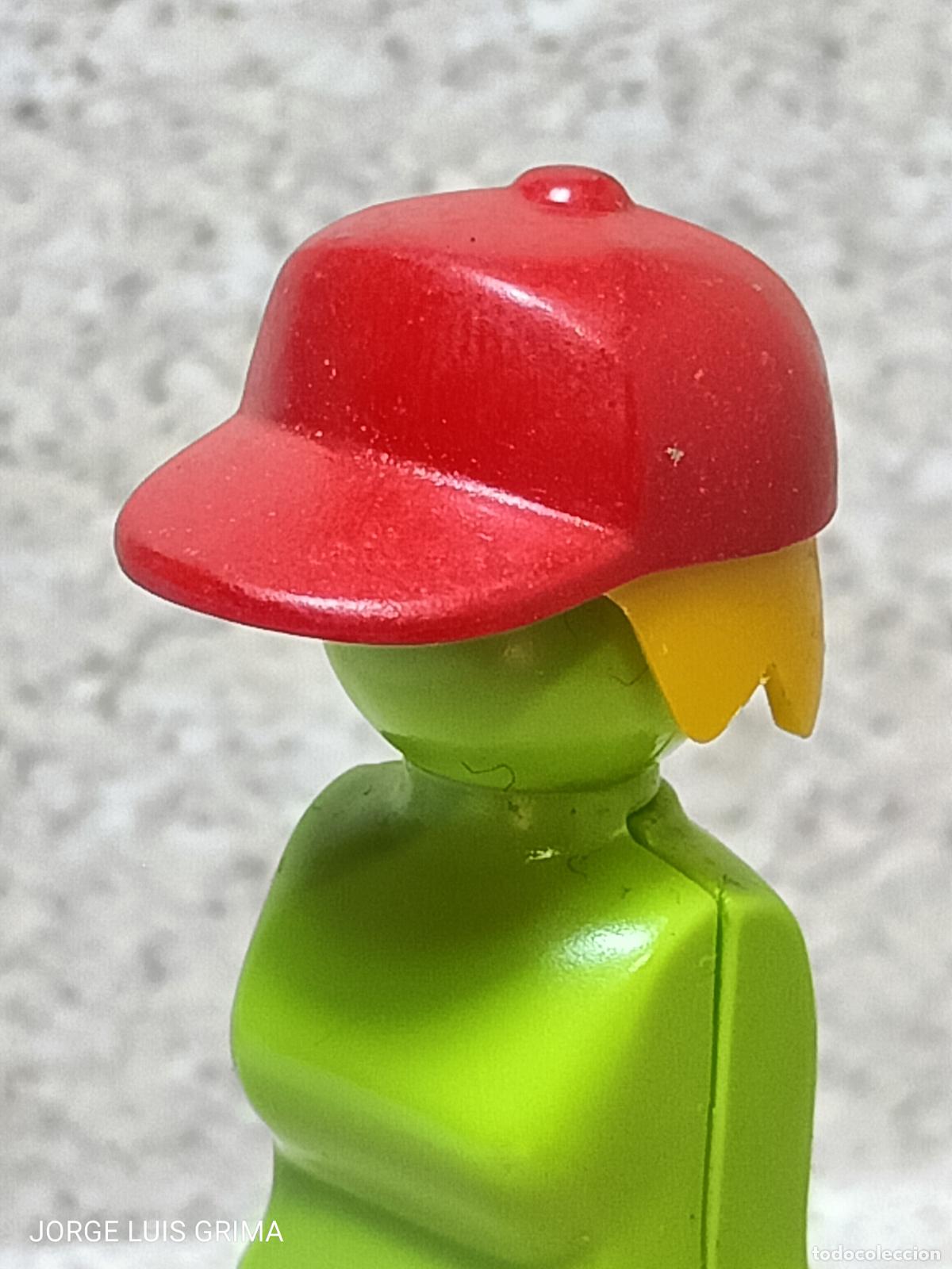 Playmobil: PLAYMOBIL GORRA ROJA REF 30067300 SETS 3686 3754 3614 3930 3041 3371 3212 3236 3325 3173 4068 4496