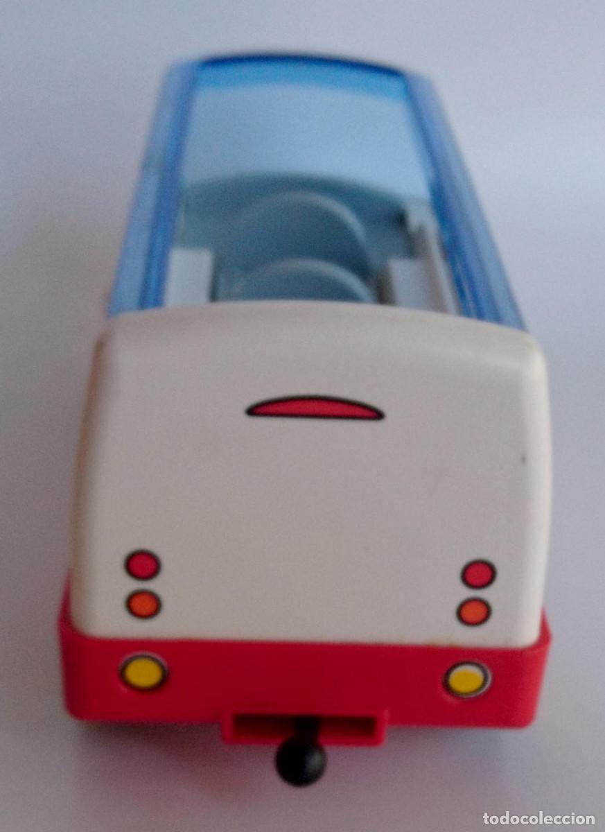 Playmobil: AUTOBUS DE PLAYMOBIL A&Ntilde;O 2011 - Foto 3