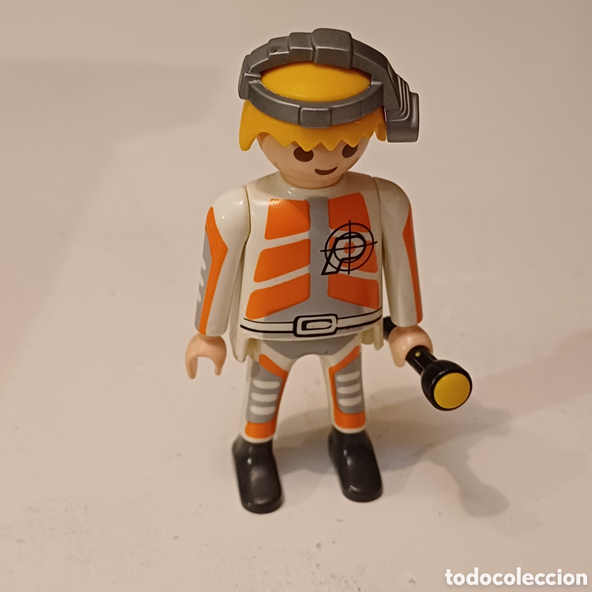 Playmobil: Figura Playmobil hombre rubio top agents con linterna