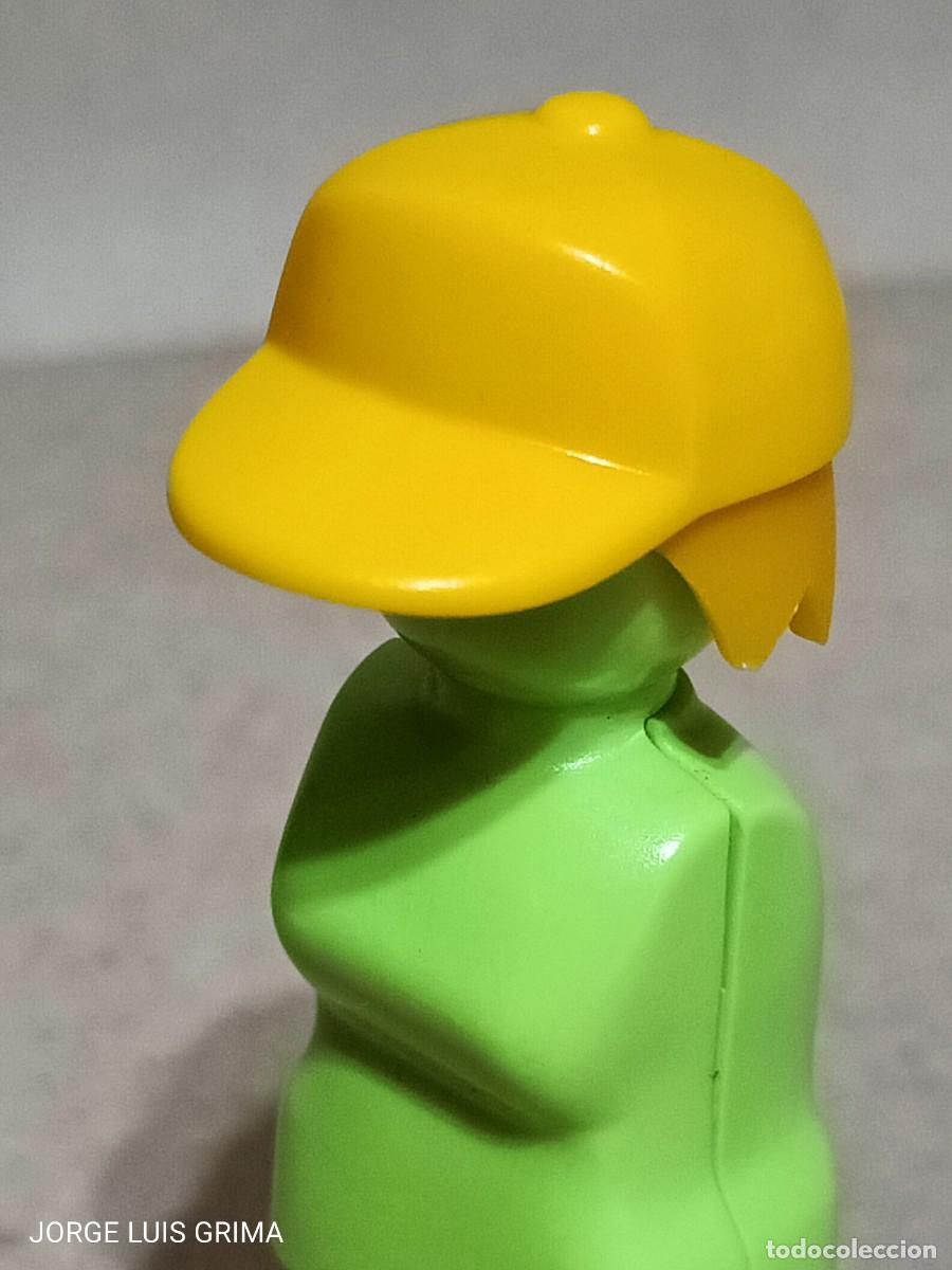 Playmobil: PLAYMOBIL GORRA AMARILLA REF 30068090 SETS 3739 3744 3845 3992 3928 3930 5704 9974 3664 4314 4442