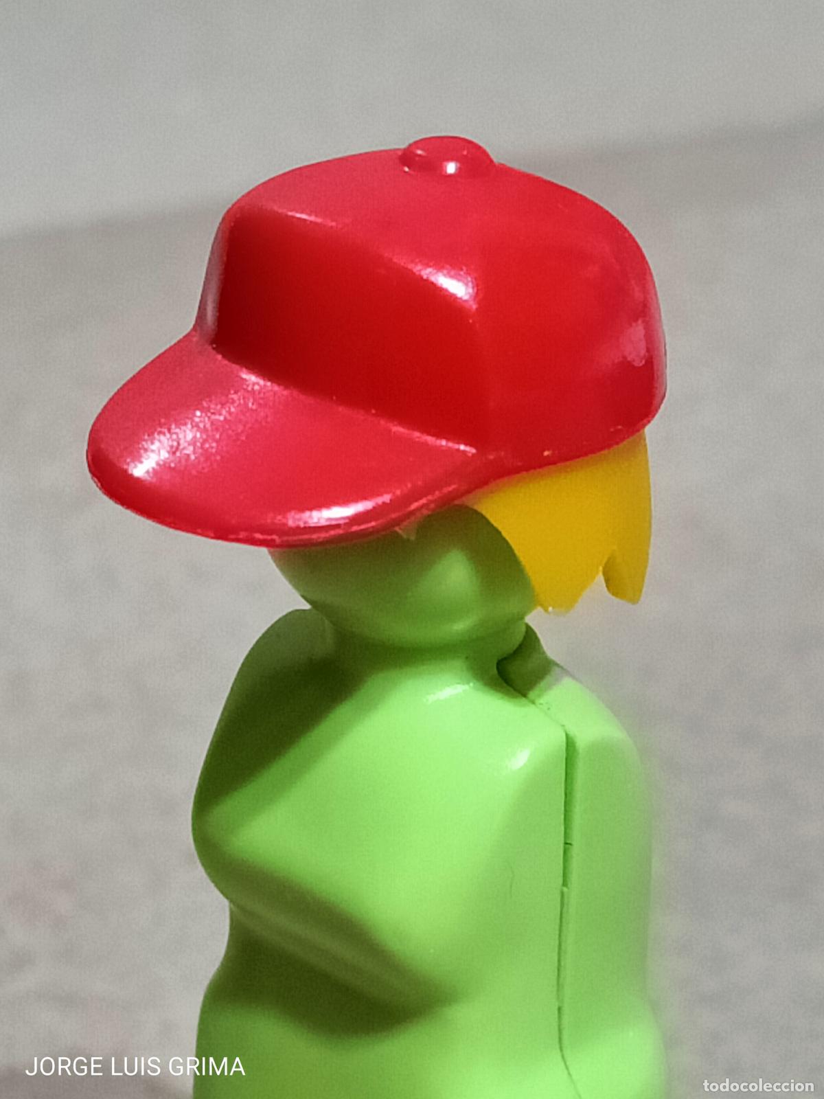 Playmobil: PLAYMOBIL GORRA ROJA REF 30067300 SETS 3686 3754 3614 3930 3041 3371 3212 3236 3325 3173 4068 4496