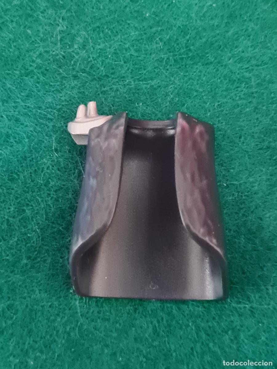 Playmobil: playmobil chaleco piel gris hombrera pinchos vikingos b&aacute;rbaros medieval romanos