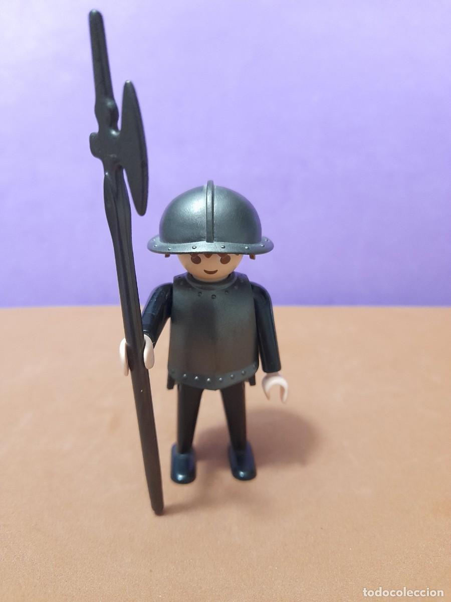 Playmobil: Playmobil knights figuras, antiguo guardia del castillo pies fijos, 1974