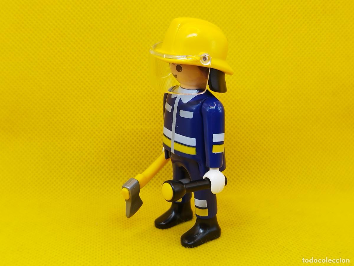 Playmobil: Playmobil Bombero con hacha y linterna - Foto 2