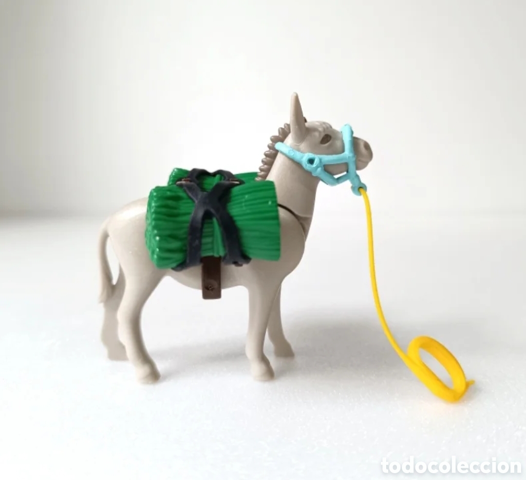 Playmobil: Burro / asno Playmobil bel&eacute;n cargado forraje