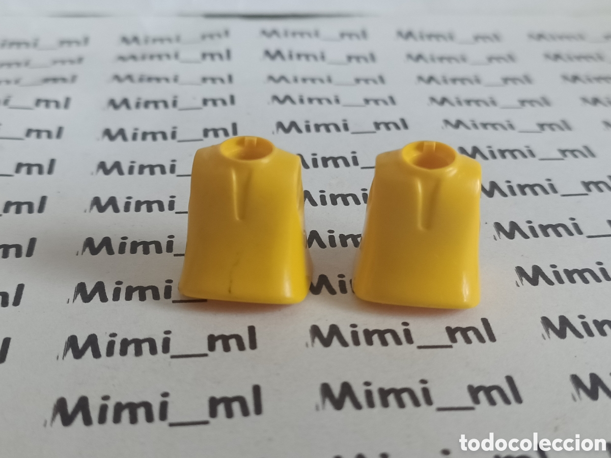 Playmobil: Playmobil 2 torsos ni&ntilde;a primera &eacute;poca recambios figuras cuerpo sin brazos vestido amarillo