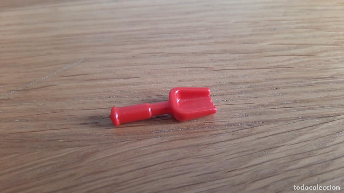 Playmobil: Playmobil -- Pala -- Playa -- Rojo - Foto 1